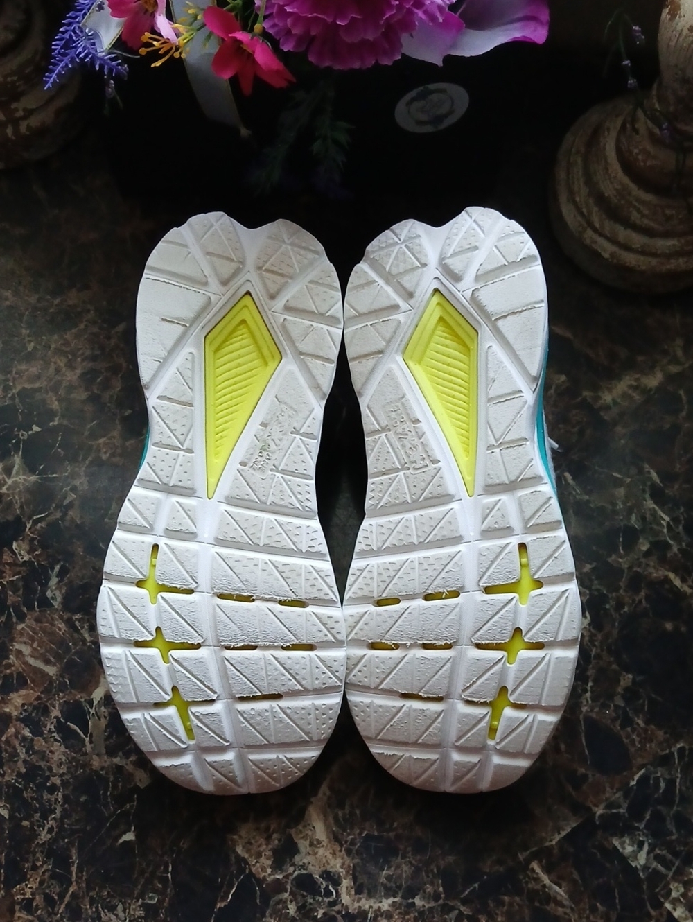 Hoka One Mach 5 Comfort/Athletic Medical Field Shoes Size 7.5 for Women - Picture 12 of 12
